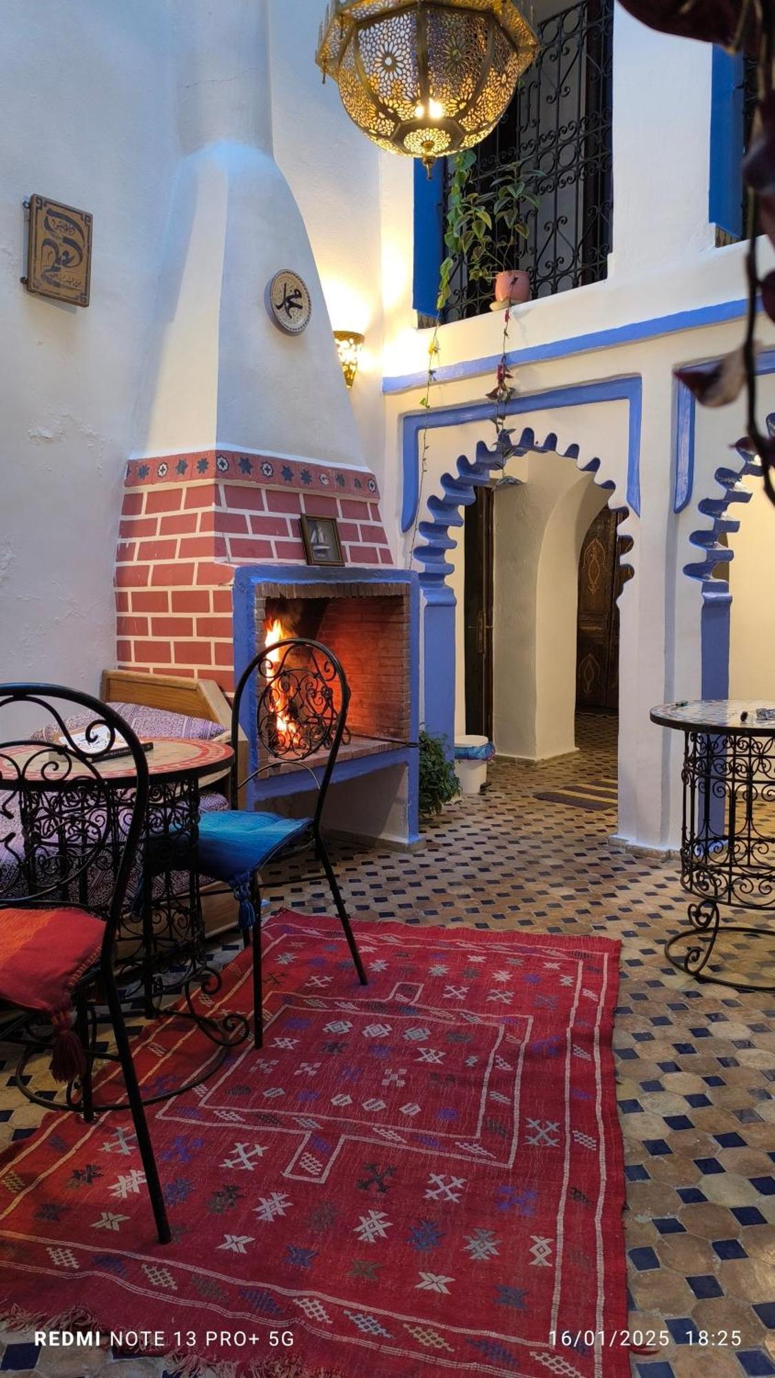 Riad Said Chaouen Чефчауен Екстериор снимка